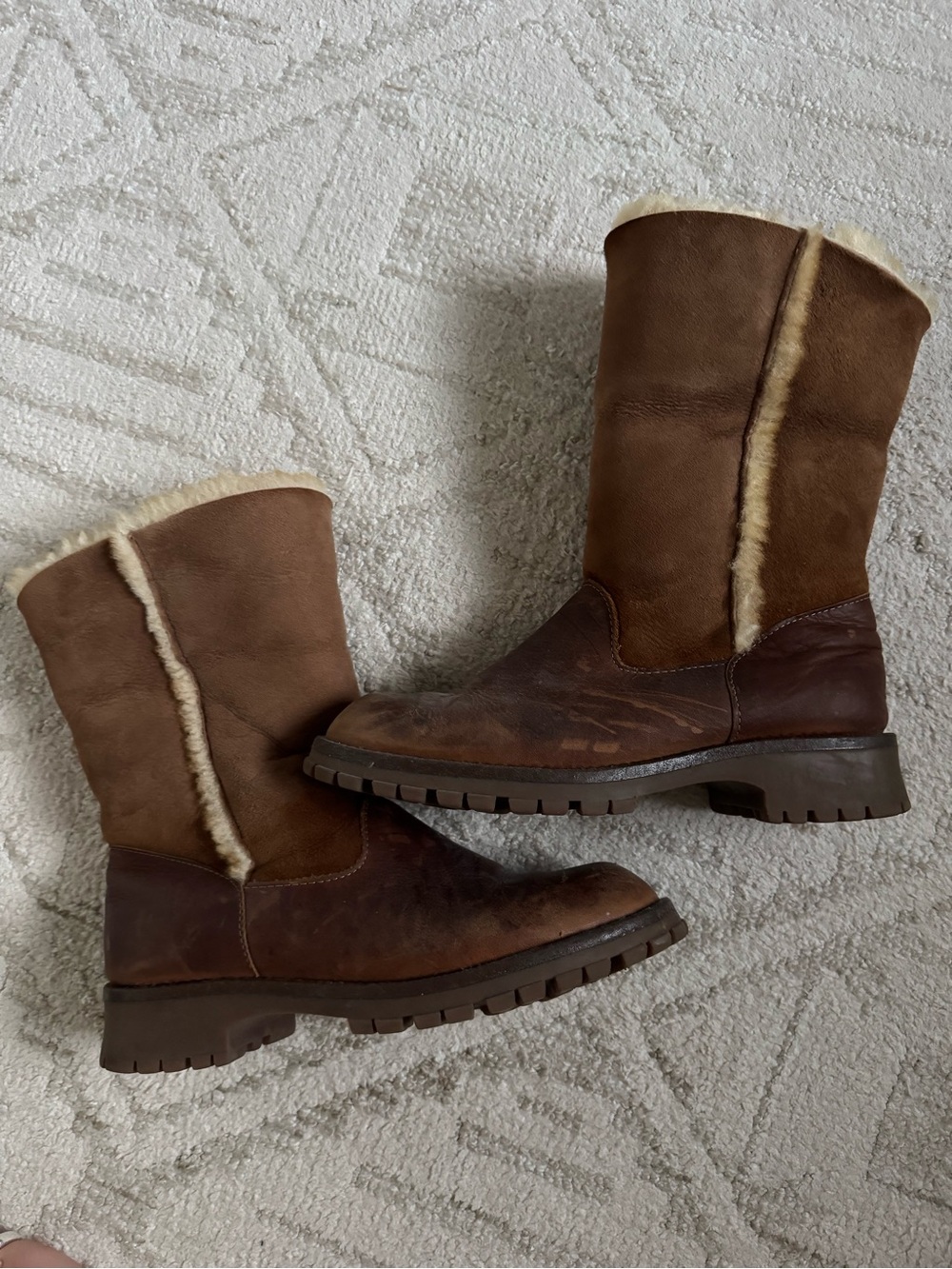 Shearling Cuff Winter Boot - Picture 3 of 8